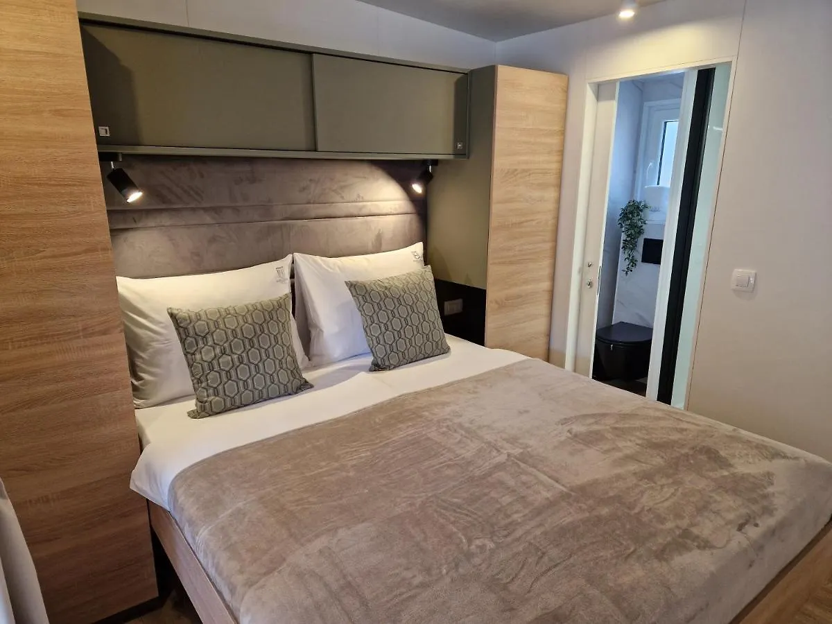 Mobile Home Vito Biograd Na Moru Campsite